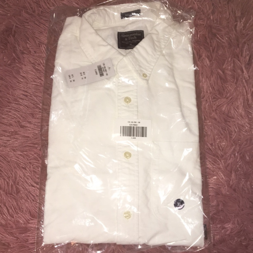 Men’s XL white shirt